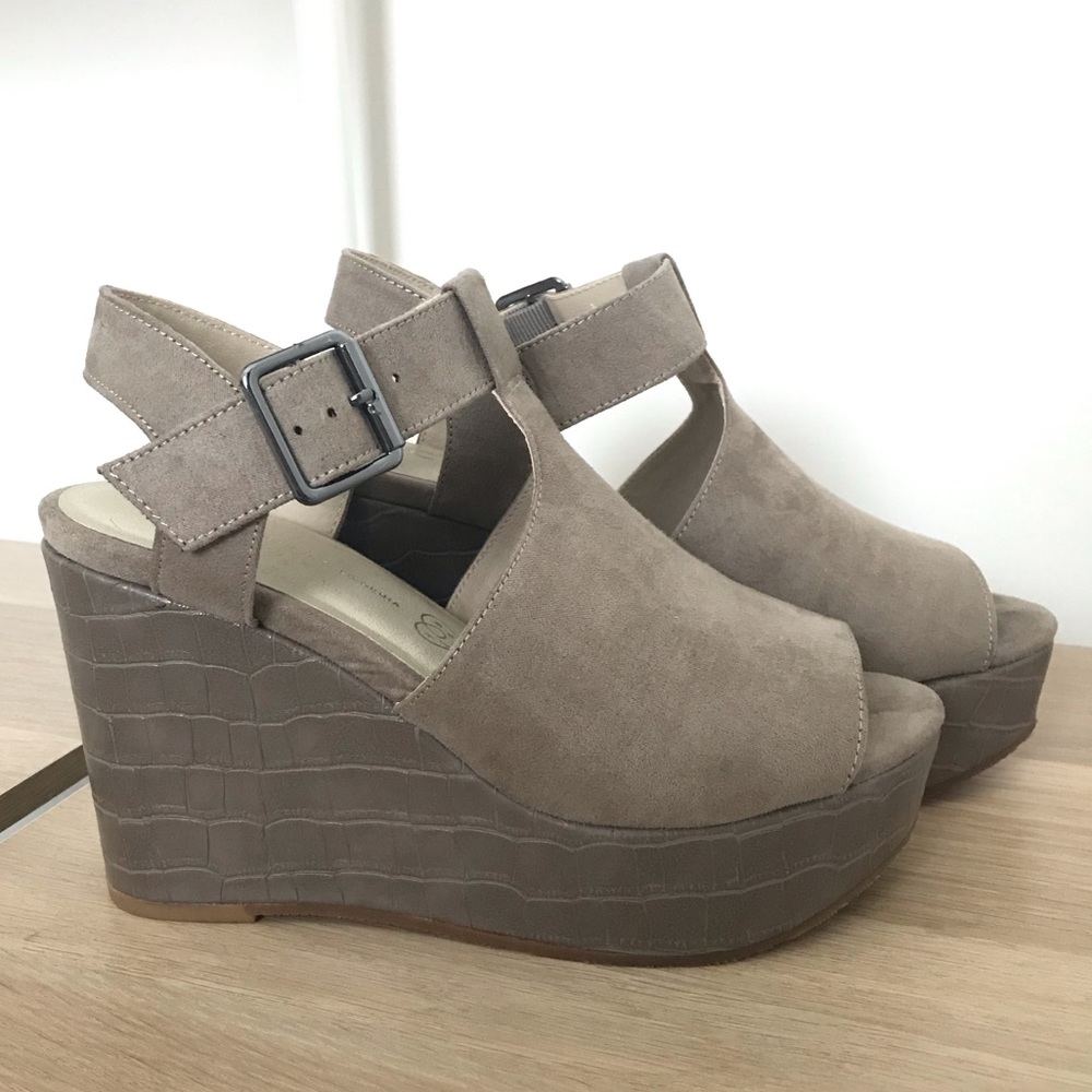 BC Footwear Wedge Sandal